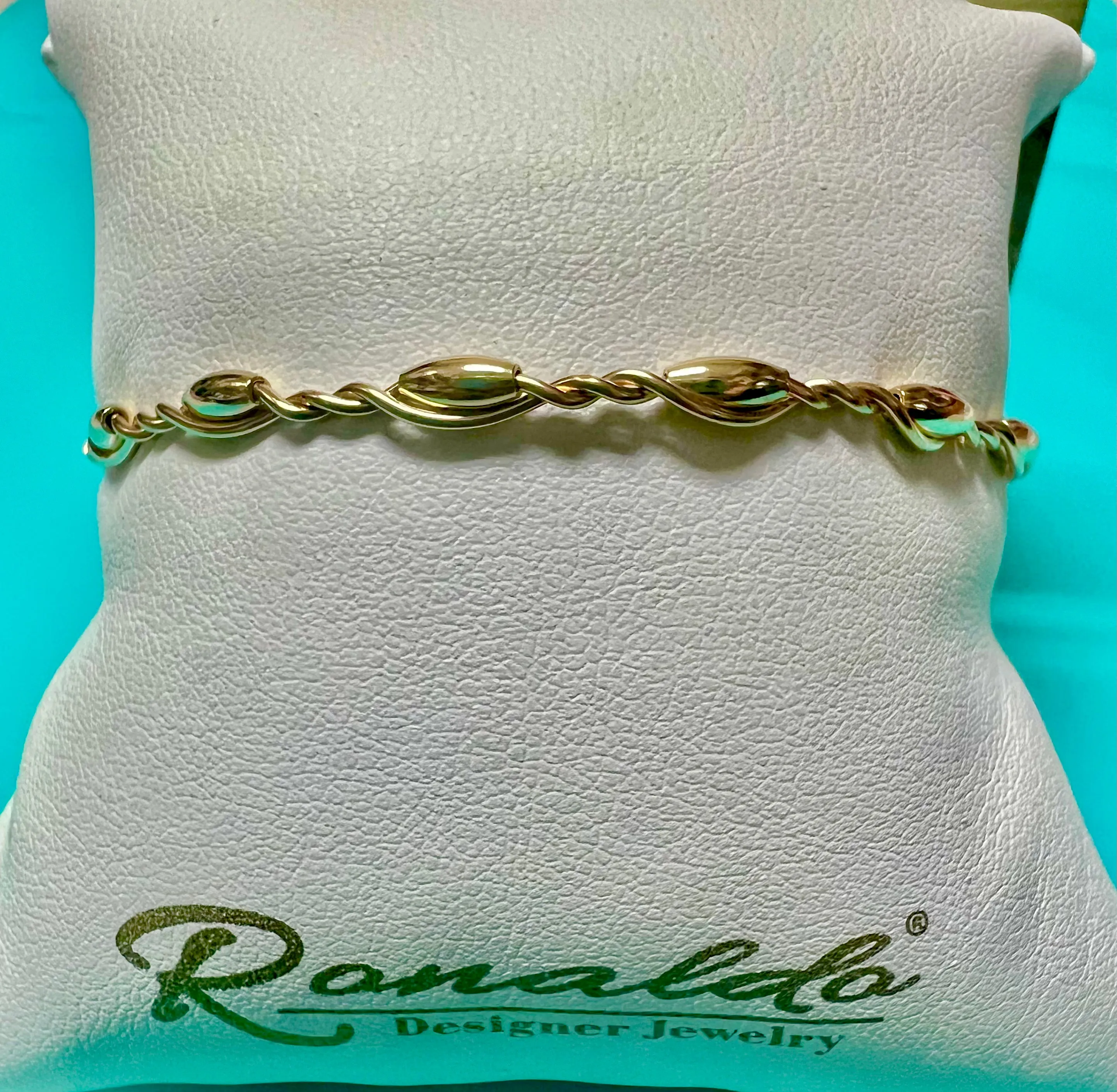 Graceful Bracelet by Ronaldo