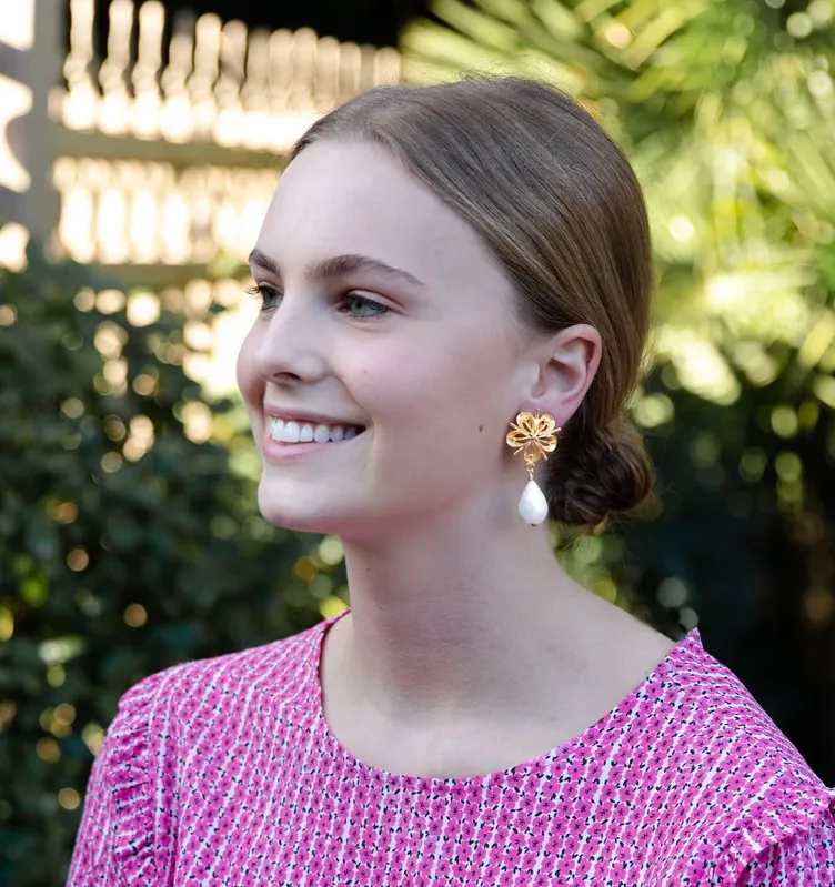 Susan Shaw Amelia Open Flower Cotton Pearl Drop Earrings